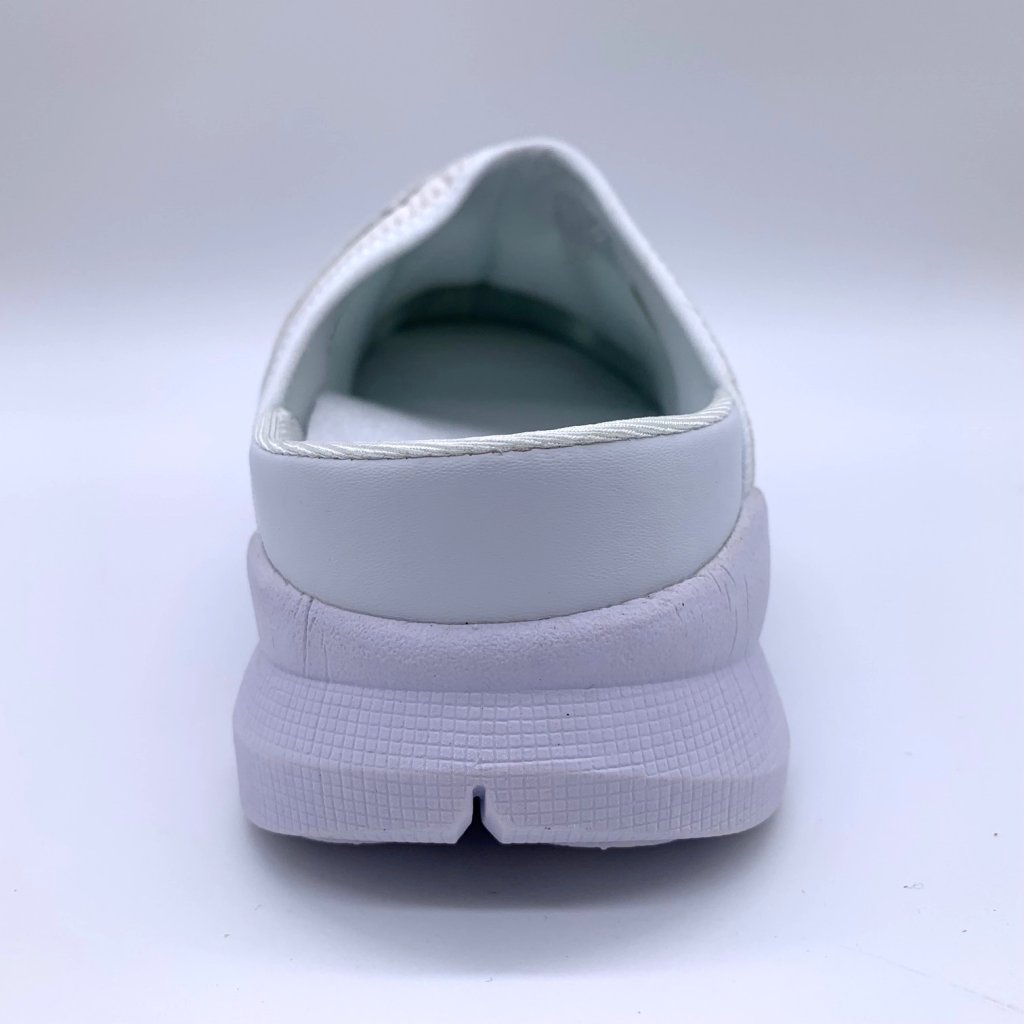 Størrelse 36 & 37 - Scholl Jump Slipper - Hvit