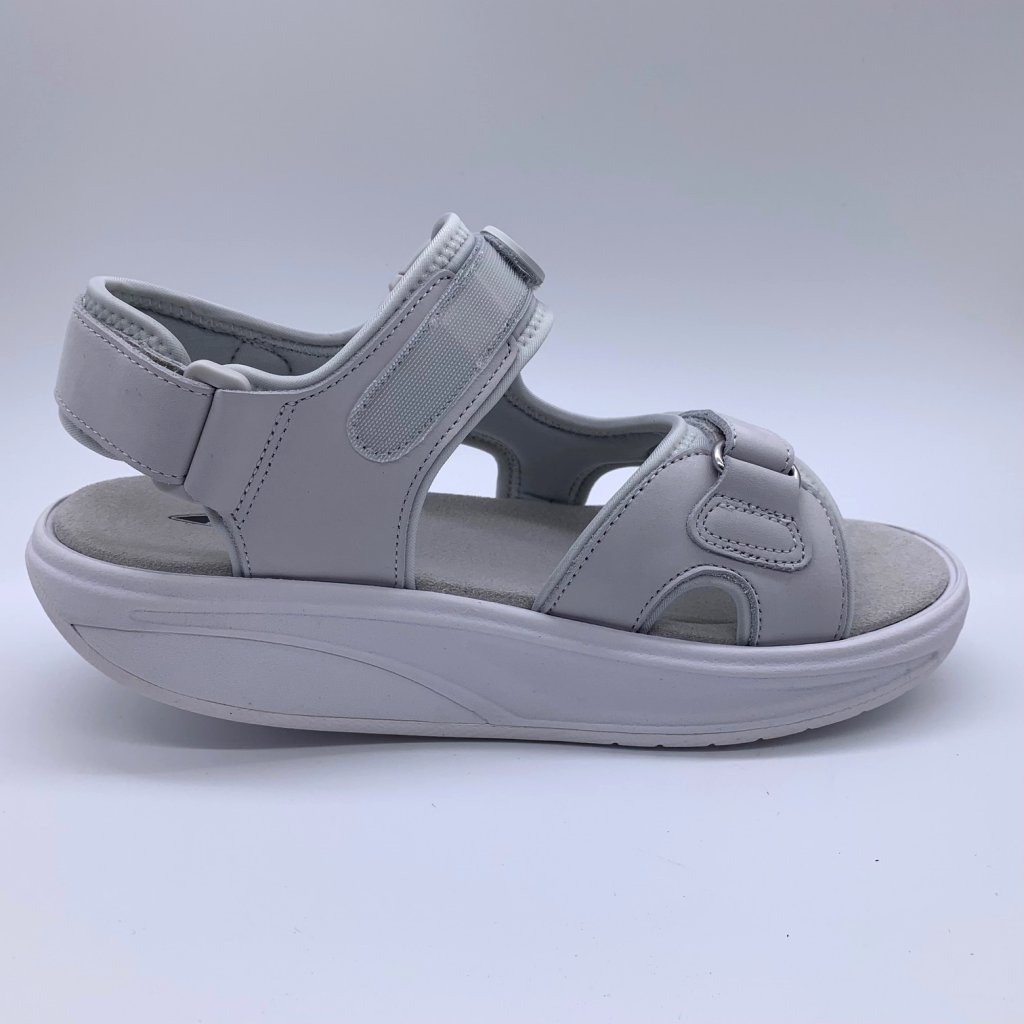 Størrelse 36 & 40 - MBT Kisumu Classic Sandal for kvinner - hvit