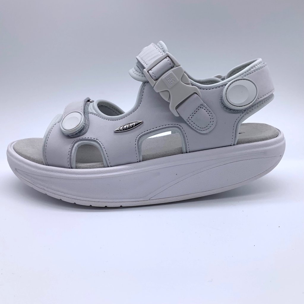 Størrelse 36 & 40 - MBT Kisumu Classic Sandal for kvinner - hvit