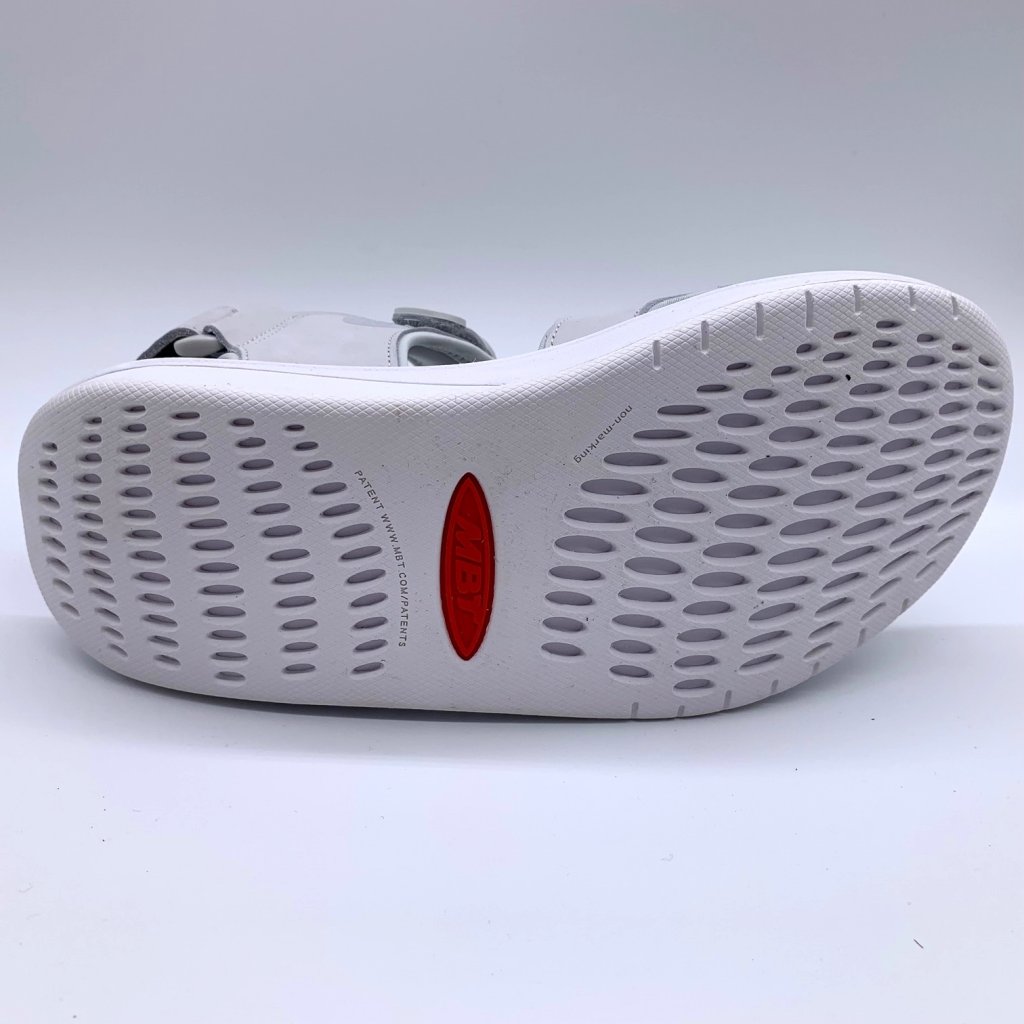 Størrelse 36 & 40 - MBT Kisumu Classic Sandal for kvinner - hvit