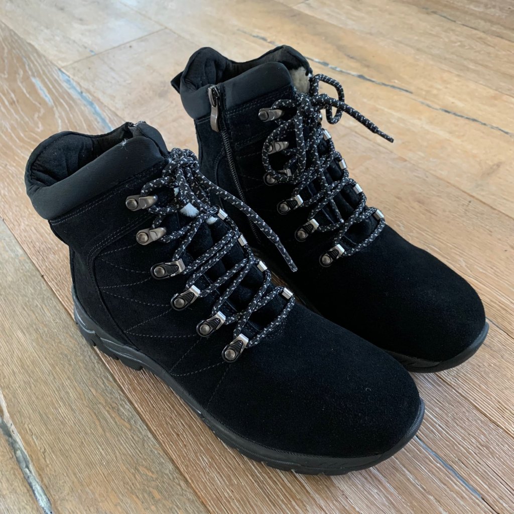 Eskimo Goldy piggsko for damer - svart